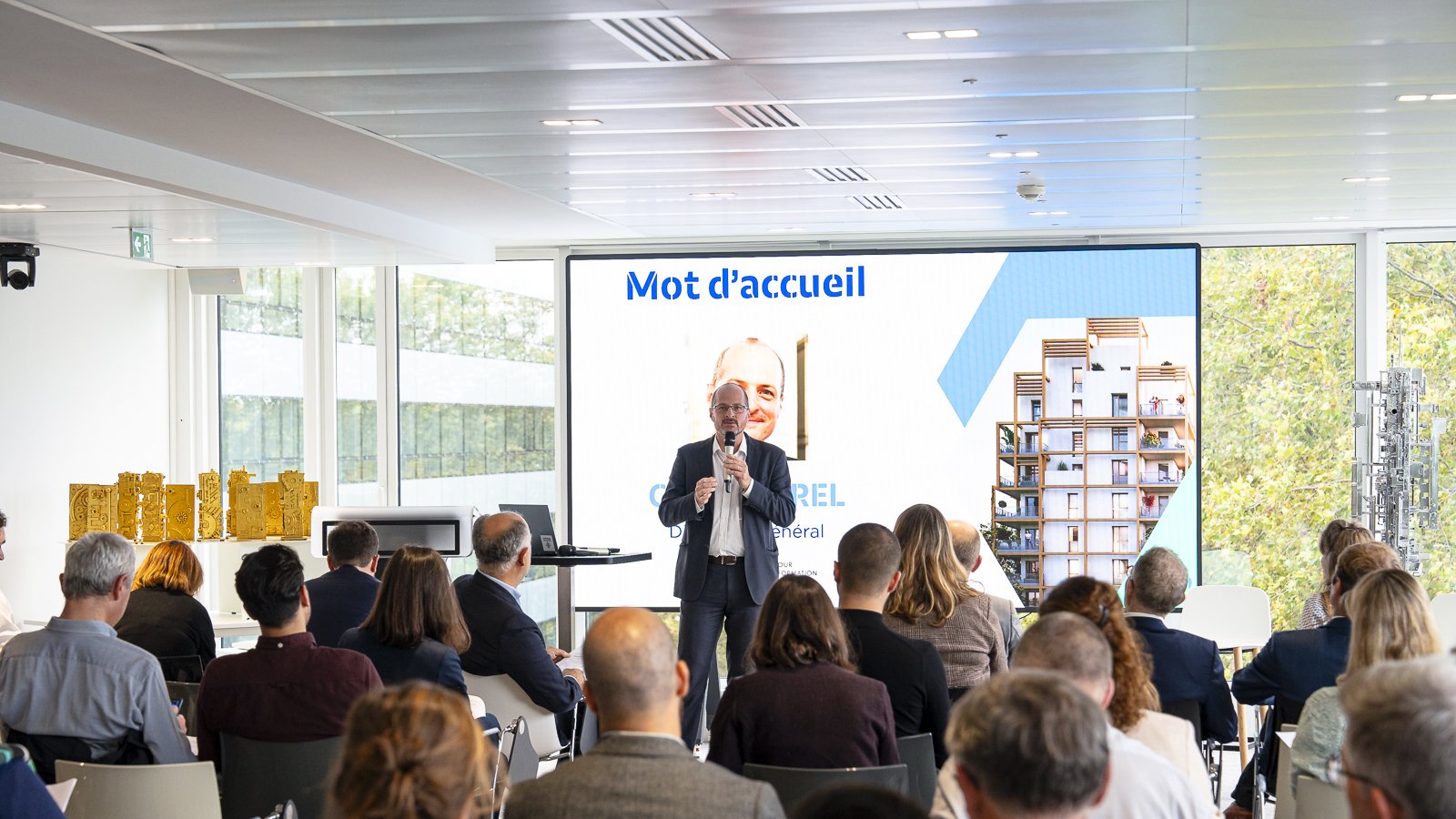 Massifier le recours aux matériaux de réemploi